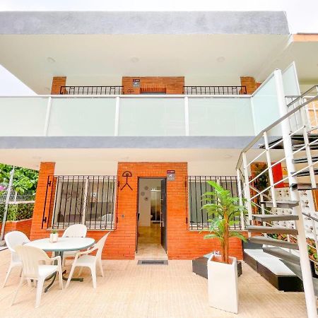 Apartamentos Calamari 1 & 2 Salou Dış mekan fotoğraf