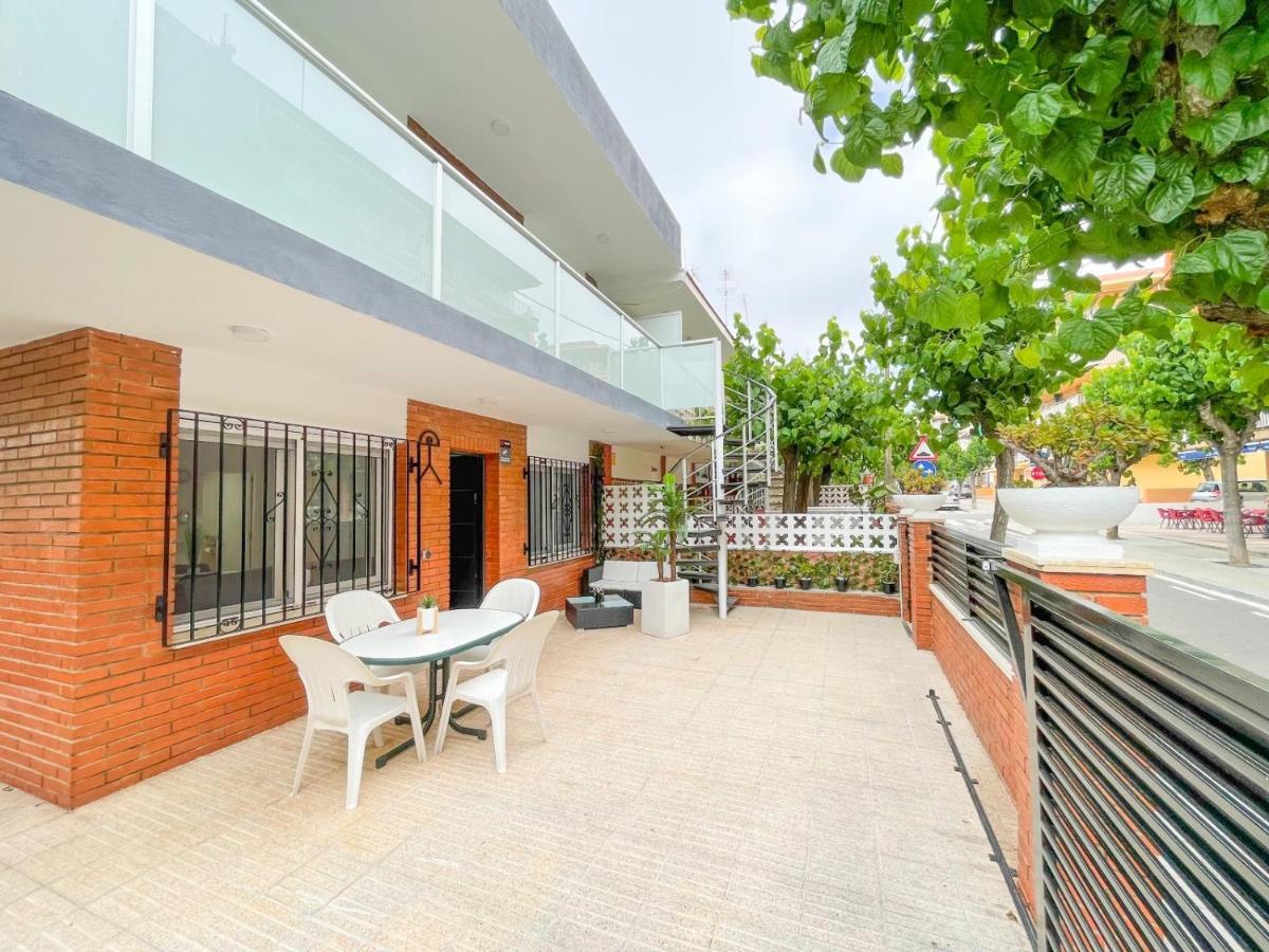 Apartamentos Calamari 1 & 2 Salou Dış mekan fotoğraf